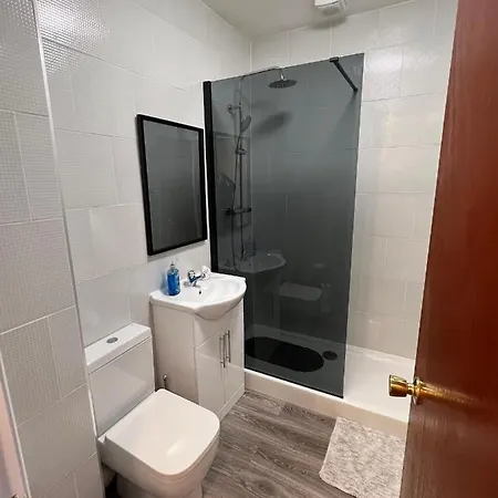 Sandy Shoes * Scarborough