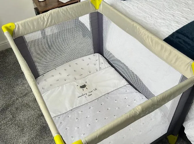 Sandy Shoes Scarborough